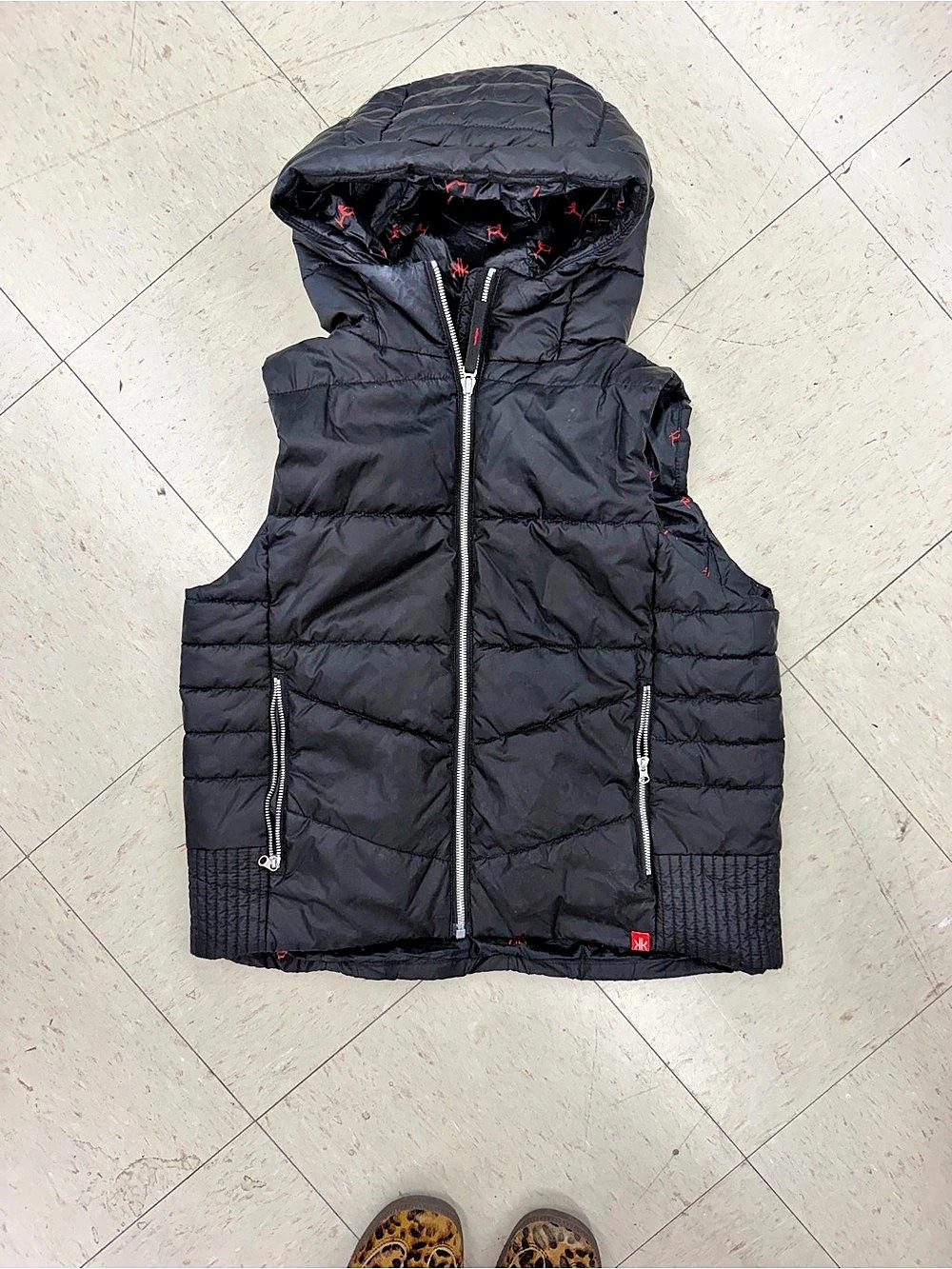 Krimson and Klover Women's Black Puffer Vest Hooded sz med